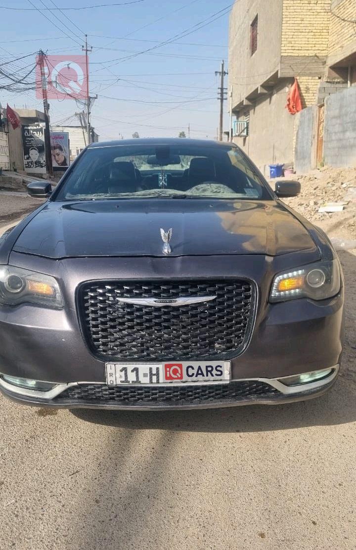 كرايسلر 300